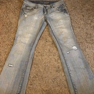 Women AE outfitters light wash flare jeans size 6
